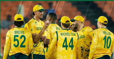 തല്ലിയും എറിഞ്ഞും ഒതുക്കി; കാനഡ തകര്‍ത്ത് പ്രോട്ടിയാസ്