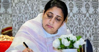 സുനേത്ര പവാറിനെ ഉപ മുഖ്യമന്ത്രിയാക്കിയതിനുപിന്നിൽ ബി.ജെ.പി ബുദ്ധികേന്ദ്രം, ലക്ഷ്യം എൻ.സി.പി ലയനം അട്ടിമറിക്കൽ; സമാന