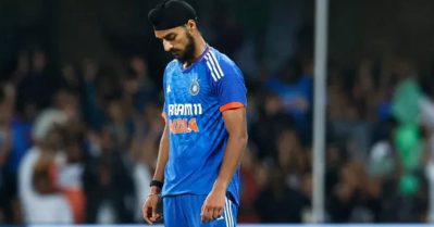അര്‍ഷ്ദീപിന് തിരിച്ചടി; ലോകകപ്പ് നേട്ടത്തിന് പിന്നാലെ വടിയെടുത്ത് ഐ.സി.സി