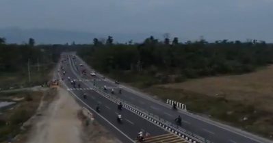 അസമിലെ റോഡെന്ന് അവകാശപ്പെട്ട് ഹിമന്തയുടെ എ.ഐ വീഡിയോ; നാലുവരി പാതയും ഒരേ വശത്തേക്ക് പോകുന്ന വാഹനങ്ങളും, ട്രോള്‍