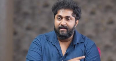 എന്നെ കളിയാക്കുന്ന പോലെ, എന്നോട് സംസാരിക്കുന്ന പോലെ നിങ്ങൾക്ക് വേറൊരു നടനോടും പറയാൻ കഴിയില്ല: ധ്യാൻ ശ്രീനിവാസൻ