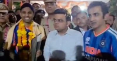 അനുഗ്രഹത്തിനായി ജയ് ഷായും ഗംഭീറും സൂര്യയും ലോകകപ്പുമായി ക്ഷേത്രത്തില്‍; വിമര്‍ശിച്ച് സോഷ്യല്‍ മീഡിയ