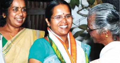 തോല്‍പിച്ചത് കോണ്‍ഗ്രസ്, വോട്ട് ചെയ്യരുതെന്ന് വീടുകള്‍ കയറി പ്രചരണം നടത്തി; തുറന്നുപറഞ്ഞ് മുന്‍മന്ത്രി ജയലക്ഷ്മി