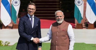 അയൽ തീരത്ത് ഇറാന്റെ കപ്പൽ തകർത്തിട്ടും ട്രംപിനെക്കുറിച്ച് ഒരക്ഷരം മിണ്ടാതെ മോദിയുടെ പ്രതികരണം