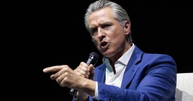 ഇസ്രഈൽ ഒരു ‘അപ്പാര്‍ത്തൈഡ്’ രാജ്യം; സൈനിക സഹായം പുനപരിശോധിക്കണമെന്ന് കാലിഫോര്‍ണിയ ഗവര്‍ണര്‍