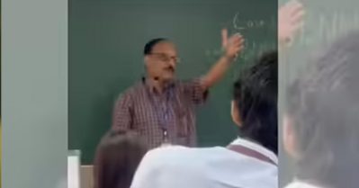 മുസ്‌ലിം വിദ്യാര്‍ത്ഥിയെ തീവ്രവാദിയെന്ന് വിളിച്ചാക്ഷേപിച്ചു; പി.ഇ.എസ് സര്‍കലാശാല പ്രൊഫസര്‍ക്ക് സസ്‌പെന്‍ഷന്‍