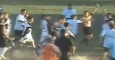 23 റെഡ് കാര്‍ഡൊക്കെ ചെറുതല്ലേ, ഒറ്റ മത്സരത്തില്‍ 36 റെഡ് കാര്‍ഡ്! ലോകറെക്കോഡും ഈ മത്സരത്തിന് തന്നെ