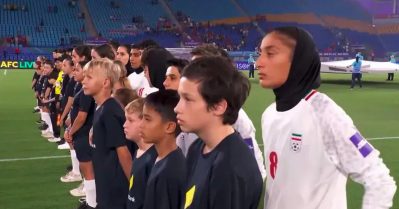 ഫുട്‌ബോള്‍ വേദിയില്‍ പ്രതിഷേധം; ദേശീയ ഗാനം ആലപിക്കാതെ ഇറാന്‍