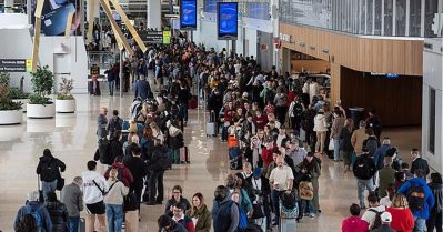 ശമ്പളം കൊടുക്കാന്‍ പണമില്ല, ഭാഗിക ഷട്ട് ഡണ്‍; ഉദ്യോഗസ്ഥര്‍ കൂട്ട അവധിയില്‍; താളംതെറ്റി യു.എസിലെ വിമാനത്താവളങ്ങള്‍