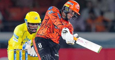 വെടിക്കെട്ട് റെക്കോഡില്‍ അഭിഷേകിന്റെ പടയോട്ടം; ചെന്നൈയെ അടിച്ച് സൈഡാക്കിയവന്‍ തൂക്കിയത് ഒരൊന്നൊന്നര ഫിഫ്റ്റി!