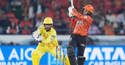 വീണ്ടും റണ്‍സുകളുടെ അഭിഷേകം; സെവാഗിനെയും കടത്തിവെട്ടി ചരിത്രത്തില്‍ ഒന്നാമന്‍