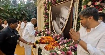 അജിത് പവറിനോടുള്ള ആദരസൂചകമായി ബരാമതി ഉപതെരഞ്ഞെടുപ്പിൽ സ്ഥാനാർത്ഥിയെ പിൻവലിച്ച് കോൺഗ്രസ്