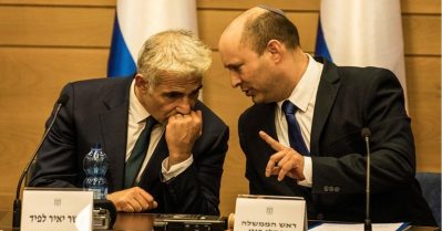 നെതന്യാഹുവിനെ താഴെയിറക്കാൻ മുൻ പ്രധാനമന്ത്രിമാർ ഒന്നിക്കുന്നു; ബെനറ്റും ലാപിഡും ചേർന്ന് പുതിയ സഖ്യം രൂപീകരിച്ചു