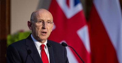 അടിസ്ഥാന സൗകര്യങ്ങളെ ലക്ഷ്യം വെച്ചുള്ള ഏതൊരു ശ്രമവും വെച്ചുപൊറുപ്പിക്കില്ല ; റഷ്യൻ അന്തർവാഹിനികളെ തടയാൻ സൈന്യത്തെ വിന്യസിച്ച് യു.കെ