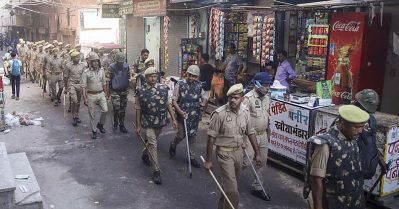 നോയിഡയ്ക്ക് പിന്നാലെ ഉത്തരാഖണ്ഡിലും തൊഴിലാളി സമരം: തുച്ഛമായ ശമ്പളവും 12 മണിക്കൂര്‍ തൊഴില്‍പീഡനവുമെന്ന് പരാതി