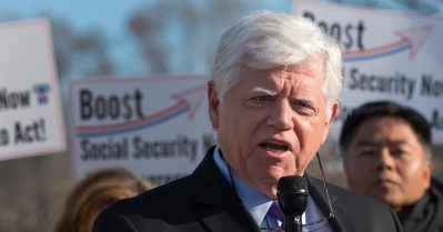 ട്രംപിന്റെ മാനസിക നിലയും തീരുമാനങ്ങളും രാജ്യത്തിന് അപകടം; ഇംപീച്ച്‌മെന്റ് പ്രമേയം അവതരിപ്പിച്ച് യു.എസ് നിയമസഭാംഗം