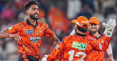 അരങ്ങേറ്റക്കാരന്റെ ആറാട്ട്... ആദ്യ ഓവറില്‍ മൂന്ന് വിക്കറ്റ്; തുടക്കത്തിലേ തകര്‍ന്നടിഞ്ഞ് രാജസ്ഥാന്‍!