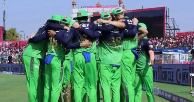 ചിന്നസ്വാമിയില്‍ പിറന്നത് അപൂര്‍വ സെഞ്ച്വറി; പുതിയ ചരിത്രമെഴുതി ആര്‍.സി.ബി