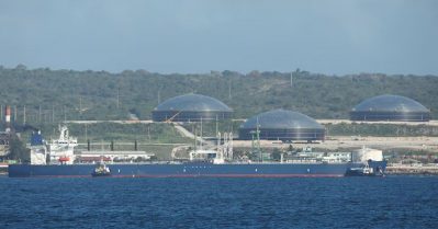 അമേരിക്കൻ ഉപരോധത്തിനിടയിൽ ക്യൂബയ്ക്ക് ആശ്വാസമായി വീണ്ടും റഷ്യൻ എണ്ണ കപ്പലുകൾ ; ഒരു ലക്ഷം മെട്രിക് ടൺ എണ്ണ ഹവാനാതീരത്തെത്തി