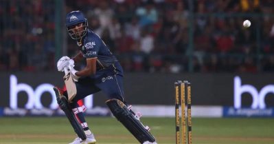 സച്ചിനും ഗെയ്‌ലുമടക്കമുള്ള വമ്പന്മാരെ ഒരുമിച്ച് വെട്ടി; സെഞ്ച്വറിയുമായി ചരിത്രനേട്ടത്തിൽ സായ്