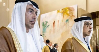 ഡോളര്‍ ഞങ്ങള്‍ തരാം, ചൈനീസ് യുവാനില്‍ എണ്ണ വാങ്ങണ്ട; യുദ്ധം ബാധിച്ചാല്‍ വായ്പ നല്‍കാമെന്ന് യു.എ.ഇയോട് അമേരിക്ക