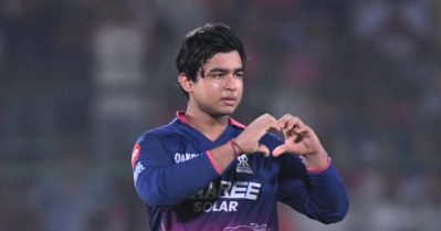 വൈഭവം തുടര്‍ന്ന് സൂര്യവംശി; ചരിത്രത്തില്‍ ഈ 15കാരനെ വെല്ലാന്‍ മറ്റാരുമില്ല!