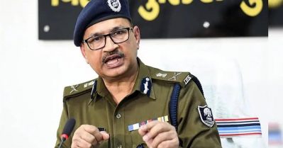 പൊലീസുകാര്‍ക്കിനി തിലകവും മേക്കപ്പും വേണ്ട; നിര്‍ദേശവുമായി ബീഹാര്‍ ഡി.ജി.പി: വിവാദം