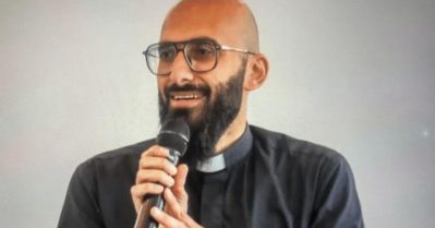 അധിനിവേശത്തിന് വഴങ്ങാത്ത നിലപാടുകള്‍ ; ഫലസ്തീനില്‍ നിന്നും ഫാദര്‍ ലൂയിസ് സല്‍മാനെ നാടുകടത്തി ഇസ്രഈല്‍