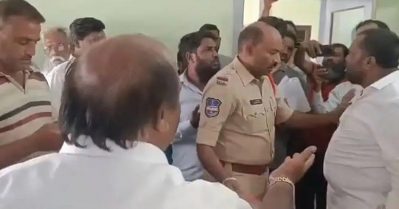 അനുമതിയില്ലാതെ ഉറുദു പഠിപ്പിച്ചെന്നാരോപണം; തെലങ്കാനയില്‍ സൗകാര്യ സ്‌കൂള്‍ പ്രിന്‍സിപ്പാളെ ആക്രമിച്ച് ബി.ജെ.പി നേതാക്കള്‍