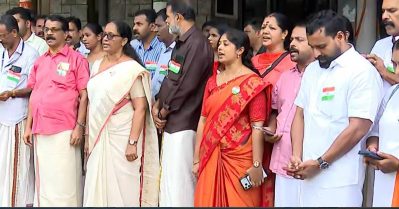 മേയര്‍ ദേശീയ ഗാനം ആലപിച്ചു; ബി.ജെ.പി കൗണ്‍സിലര്‍മാര്‍ വന്ദേമാതരവും: കോഴിക്കോട് കോര്‍പ്പറേഷനില്‍ നാടകീയ രംഗങ്ങള്‍