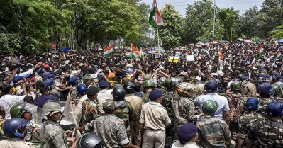 ജാര്‍ഖണ്ഡില്‍ പരീക്ഷാക്രമക്കേടിനെതിരെ സമരം ചെയ്യുന്ന വിദ്യാര്‍ത്ഥികള്‍ക്ക് നേരെ പൊലീസ് അതിക്രമം; ഹര്‍ത്താല്‍ പ്രഖ്യാപിച്ച് ബി.ജെ.പി