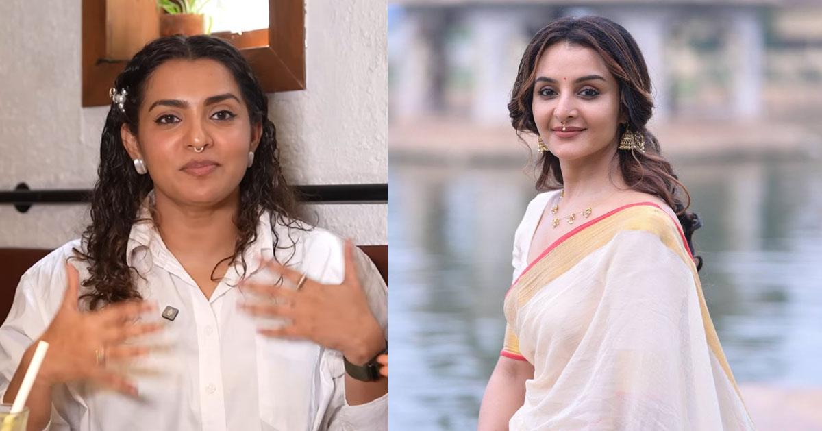 മഞ്ജു വാര്യരെ കണ്ട് 'ഐ ആം സോ ഹാപ്പി യൂ ആർ ബാക്ക്' എന്ന് പറഞ്ഞു: പാർവതി
