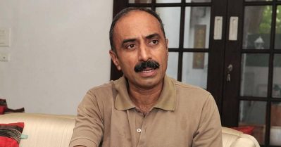 ‘പിതാവിന്റെ ശബ്ദം നിശ്ശബ്ദമാക്കാനും സ്വാതന്ത്ര്യം കവരാനും ശ്രമിച്ചിട്ട് 8 വർഷം’; സഞ്ജീവ് ഭട്ടിന്റെ മക്കൾ