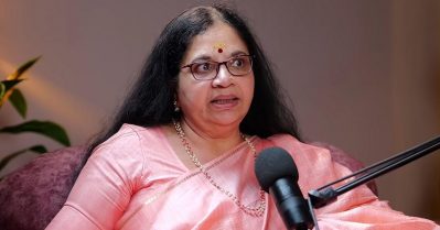 മക്കൾക്ക് 18 വയസാകുന്നതുവരെ ഡിവോഴ്‌സിന് പോയില്ല, അധ്വാനിച്ചുണ്ടാക്കിയ വീട് പോലും വേണ്ടെന്ന് വെച്ചു: ഭാഗ്യലക്ഷ്മി