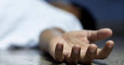 കാര്‍ പിന്നോട്ടെടുക്കുന്നതിനിടെ ദാരുണ അപകടങ്ങള്‍: കണ്ണൂരില്‍ പിഞ്ചുകുഞ്ഞും കോട്ടയത്ത് വീട്ടമ്മയും വണ്ടിയിടിച്ച് മരിച്ചു