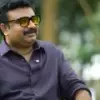 ആദ്യ സിനിമയുടെ ആദ്യ ദിവസം തന്നെ താരത്തിന്റെ ചതി; മൂന്ന് മണിക്കൂര്‍ കാത്തിരുന്നു, വിളിച്ചപ്പോള്‍ ദുബായില്‍: കയ്യുംകാലുംപിടിച്ചു: ജിസ് ജോയ്