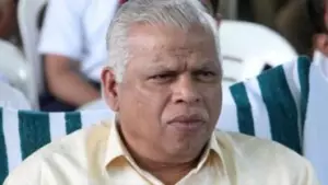 വി.ഡി സതീശന്‍ സ്‌പോണ്‍സേര്‍ഡ് യാത്ര നടത്തുന്ന മന്ത്രിമാരുടെ മുഖ്യമന്ത്രി: എം.വി ജയരാജന്‍