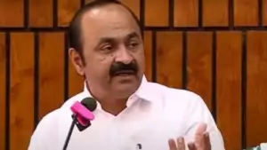 എതിര്‍പ്പ് പഴങ്കഥ; പ്രതിപക്ഷത്തിരുന്നപ്പോള്‍ ധൂര്‍ത്തെന്ന് വിമര്‍ശനം: ഇപ്പോള്‍ ലോക കേരള സഭ തുടരാന്‍ തീരുമാനിച്ച് വി.ഡി സതീശന്‍