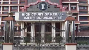 ഇഷ്ടമുള്ള വസ്ത്രം മൗലികാവകാശം; സ്‌കൂളില്‍ അധ്യാപികയ്ക്ക് ചുരിദാര്‍ ധരിച്ച് വരാമെന്ന് ഹൈക്കോടതി