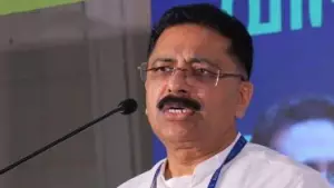 ഇന്ദിരാ കട്ട്, പൂക്കി കട്ട്, രാഹുല്‍ കട്ട്, പാണക്കാട് കട്ട്: പവര്‍കട്ടിനെ പരിഹസിച്ച് കെ.ടി ജലീല്‍