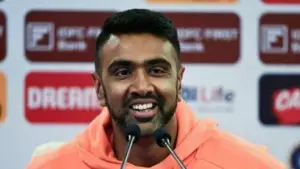 തഴഞ്ഞെങ്കിലും ഇന്ത്യന്‍ ടീമിലേക്കുള്ള അവന്റെ വാതിലുകള്‍ അടഞ്ഞിട്ടില്ല; സൂപ്പര്‍ താരത്തെ കുറിച്ച് അശ്വിന്‍
