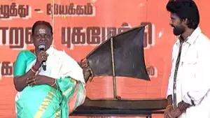 അമ്മയെ സ്‌റ്റേജില്‍ കയറ്റണം എന്നത് ഏറെക്കാലത്തെ ആഗ്രഹമായിരുന്നു, ഇമോഷണലായ നിമഷമായിരുന്നു അത്: സൂരി