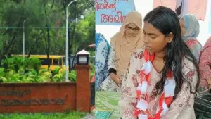 22 ദിവസം കഴിഞ്ഞു; എന്നിട്ടും സര്‍ക്കാരിന്റെ ഭാഗത്ത് നിന്ന് നടപടിയില്ല: നിരാഹാര സമരം ആരംഭിച്ച് അനഘ ശശി