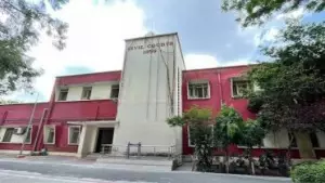 ജഡ്ജിക്ക് തന്നെ നീതി നിഷേധിച്ചാല്‍ എവിടെ പോകും? 97 കൊലക്കേസുകള്‍ പിന്‍വലിച്ചത് നിയമവിരുദ്ധമെന്ന് യു.പി ജഡ്ജി