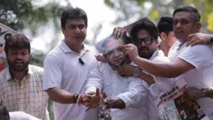 ഗ്യാനേഷ് കുമാറിനെ ഇംപീച്ച് ചെയ്യുക; ദല്‍ഹിയില്‍ തെരുവിലിറങ്ങി ആയിരങ്ങള്‍