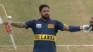 ധോണിക്ക് പോലുമില്ലാത്ത സെഞ്ച്വറി; ദ്രാവിഡും സംഗയും തലയുയര്‍ത്തി നില്‍ക്കുന്ന റെക്കോഡിലേക്ക് മെന്‍ഡിസ്