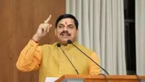 അറബ് രാജ്യങ്ങളില്‍ മത്സരിക്കാത്തത് കടല്‍ തടസമുള്ളതിനാല്‍; പപ്പു പപ്പുവിനെ പോലെയേ പ്രവര്‍ത്തിക്കൂ: ഗാന്ധി കുടുംബത്തിനെതിരെ മധ്യപ്രദേശ് മുഖ്യമന്ത്രി