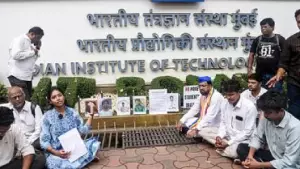 അഞ്ച് വർഷത്തിനിടെ പ്രമുഖ ഉന്നത വിദ്യാഭ്യാസ സ്ഥാപനങ്ങൾ വിട്ടത് 13,600-ലധികം പിന്നാക്ക വിദ്യാർത്ഥികൾ; ഞെട്ടിക്കുന്ന കണക്കുകളുമായി സുപ്രീം കോടതി സമിതി