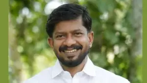 'തന്തവൈബ്' സര്‍കാസ്റ്റിക് ആയി പറഞ്ഞത്; വിദേശത്ത് പോയത് പ്രവാസികളുടെ പരിപാടിക്കെന്ന്
