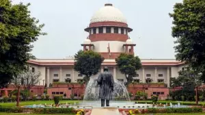 സ്വതന്ത്രമായാല്‍ മാത്രം പോരാ, പ്രവൃത്തിയില്‍ അങ്ങനെ തോന്നുകയും വേണം; തെരഞ്ഞെടുപ്പ് കമ്മീഷനെതിരെ വിമര്‍ശനവുമായി സുപ്രീം കോടതി
